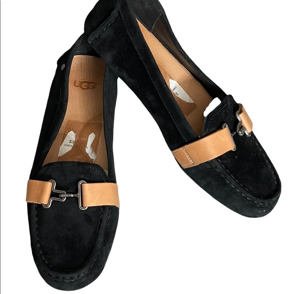 UGG AVENBLACK SUEDE DRIVING MOCCASIN‎ SIZE 7